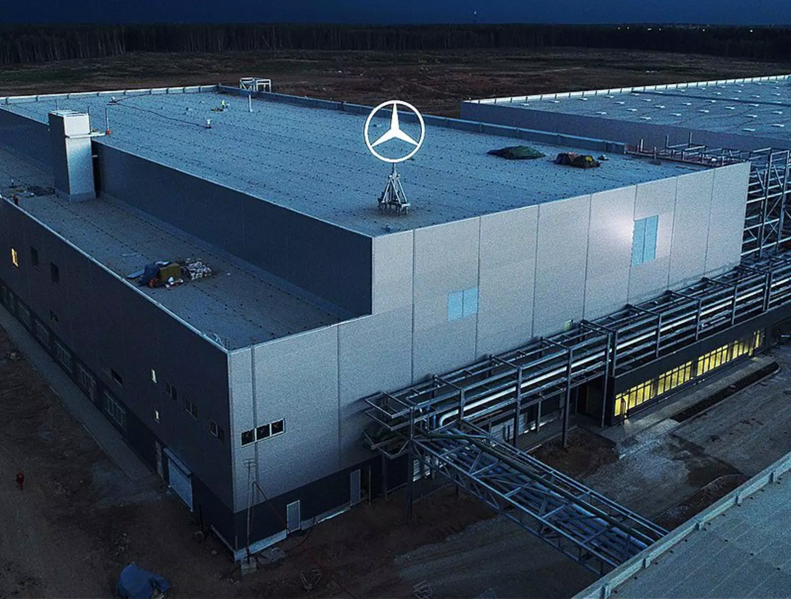 Мерседес завод в солнечногорске. Мерседес-бенц солнечногорск есипово. Есипово московская область завод мерседес. Мерседес-бенц солнечногорск есипово. Мерседес-бенц солнечногорск есипово.