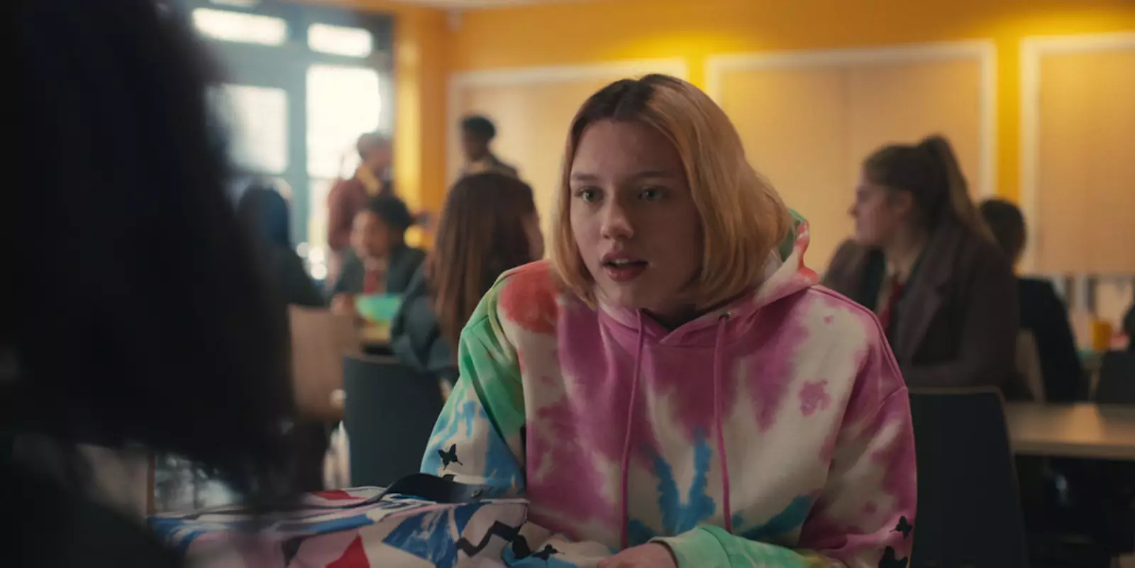 Похоже, нас ждет громкий хит для тинейджеров. Похоже, нас ждет громкий хит для тинейджеров.