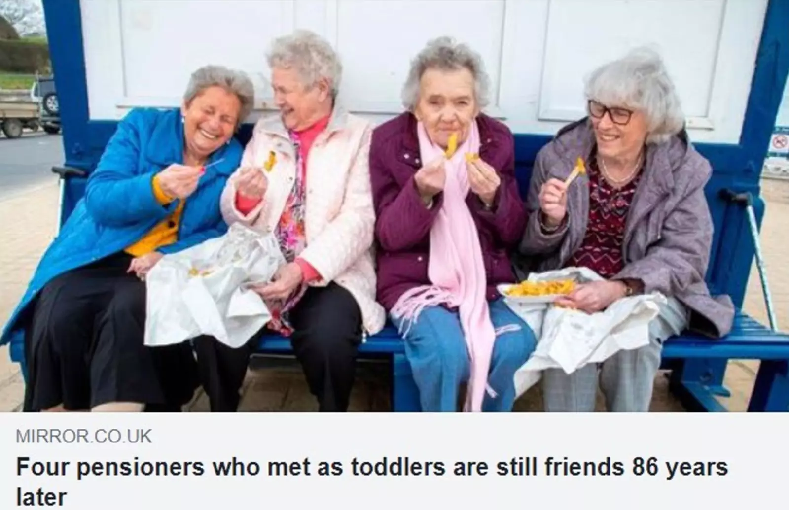 Сейчас подруги живут в родном городе Суонедж в графстве Дорсет. Сейчас подруги живут в родном городе Суонедж в графстве Дорсет.