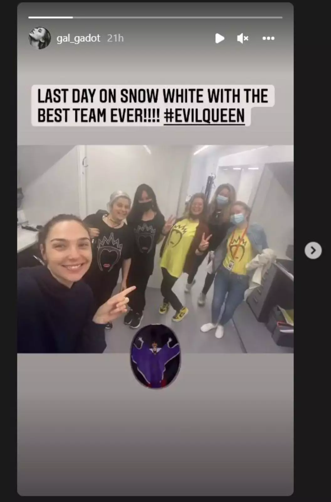 Подпись гласит: Подпись гласит: