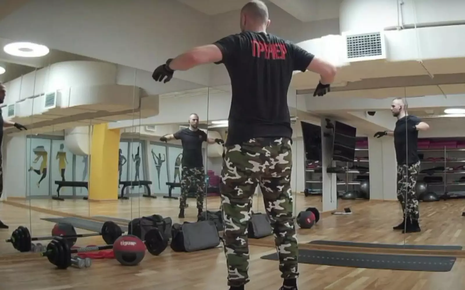 Сведение лопаток. Сведение лопаток.