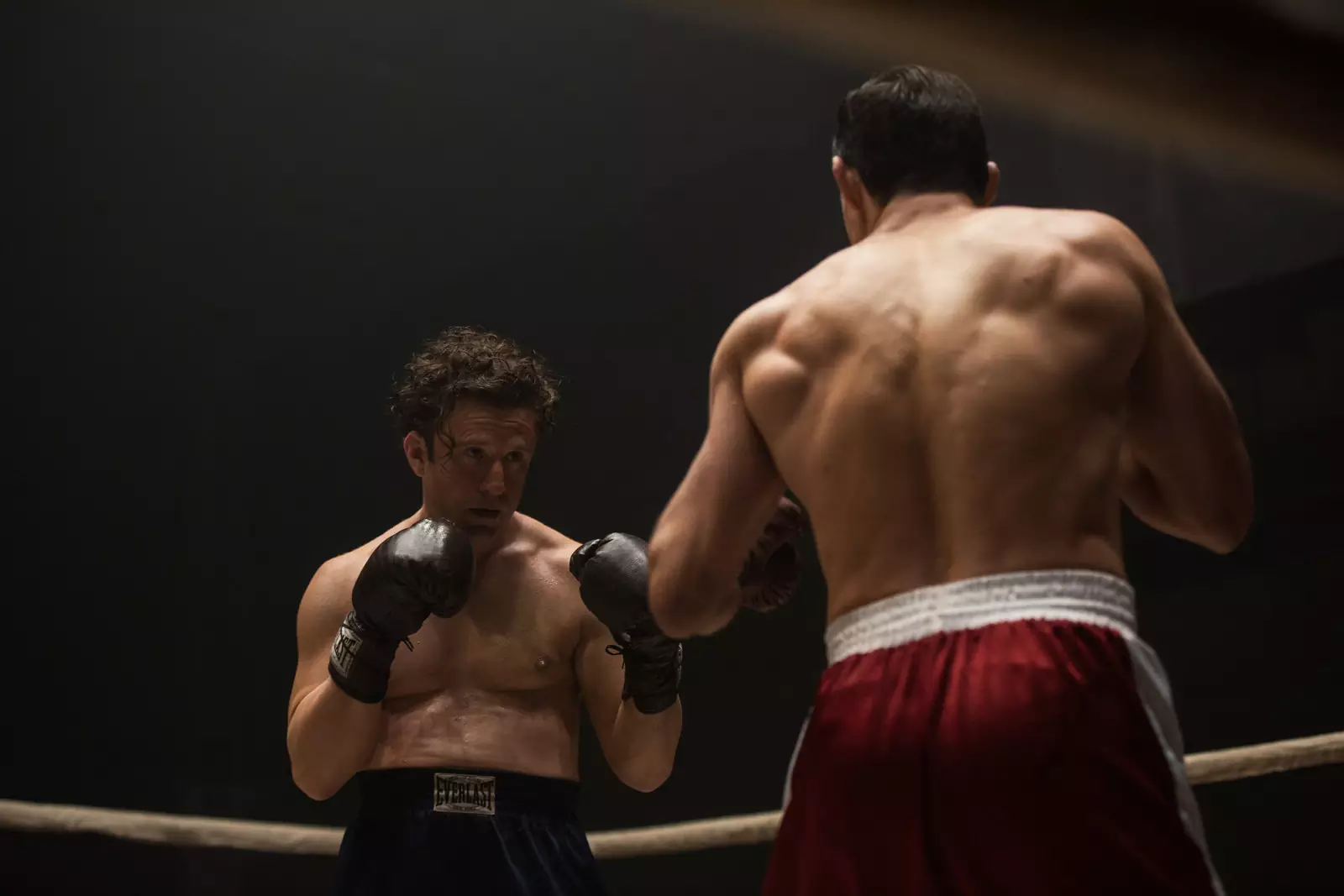 Чтобы разыскать давно потерянную возлюбленную, Гарри идет на всё. Даже назначает бой с будущим чемпионом мира, в полной мере осознавая, что выиграть у него шансов нет. Чтобы разыскать давно потерянную возлюбленную, Гарри идет на всё. Даже назначает бой с будущим чемпионом мира, в полной мере осознавая, что выиграть у него шансов нет.