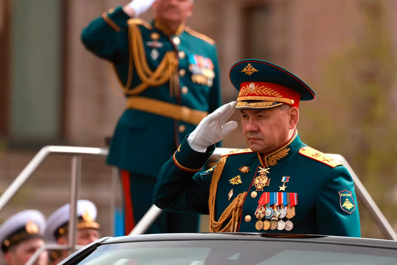 Министр обороны Сергей Шойгу на военном параде в ознаменование 77-й годовщины Победы в ВОВ
