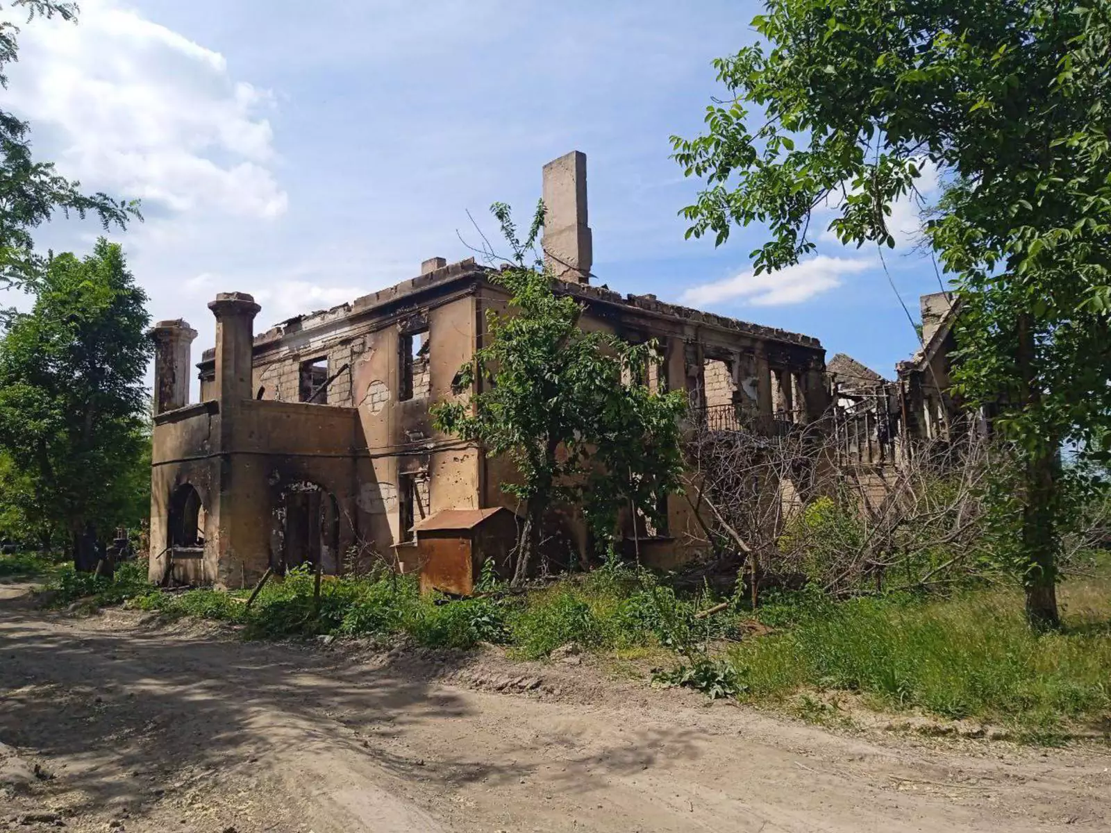 Разрушенный Мариуполь 