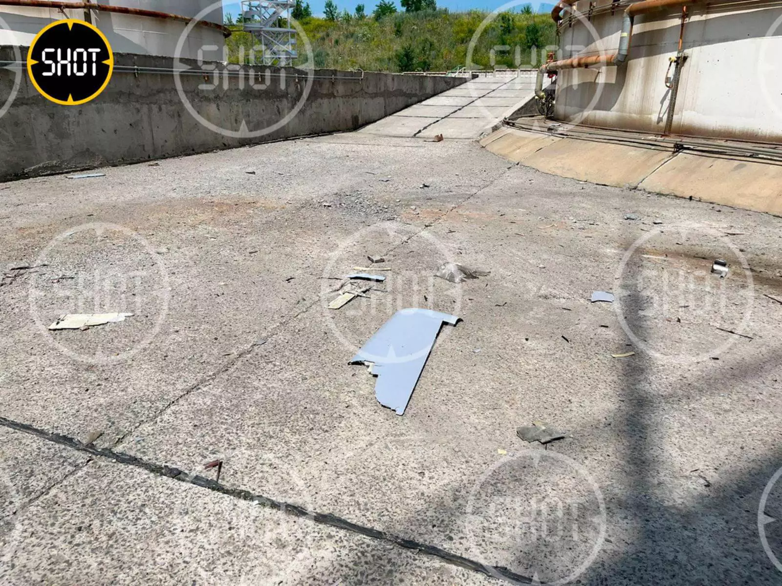 Обломок БПЛА на территории Новошахтинского НПЗ Обломок БПЛА на территории Новошахтинского НПЗ