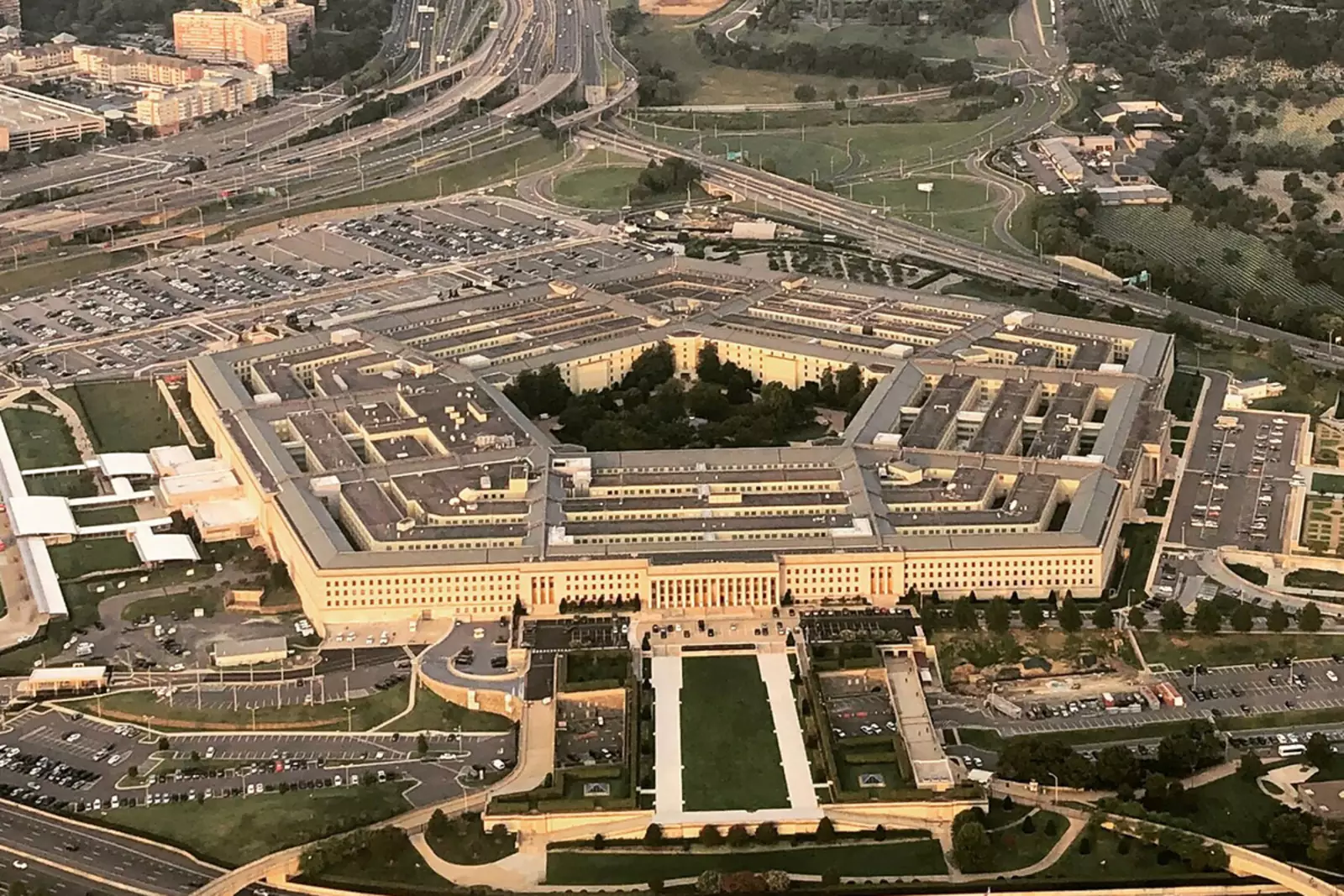 Пентагон Пентагон