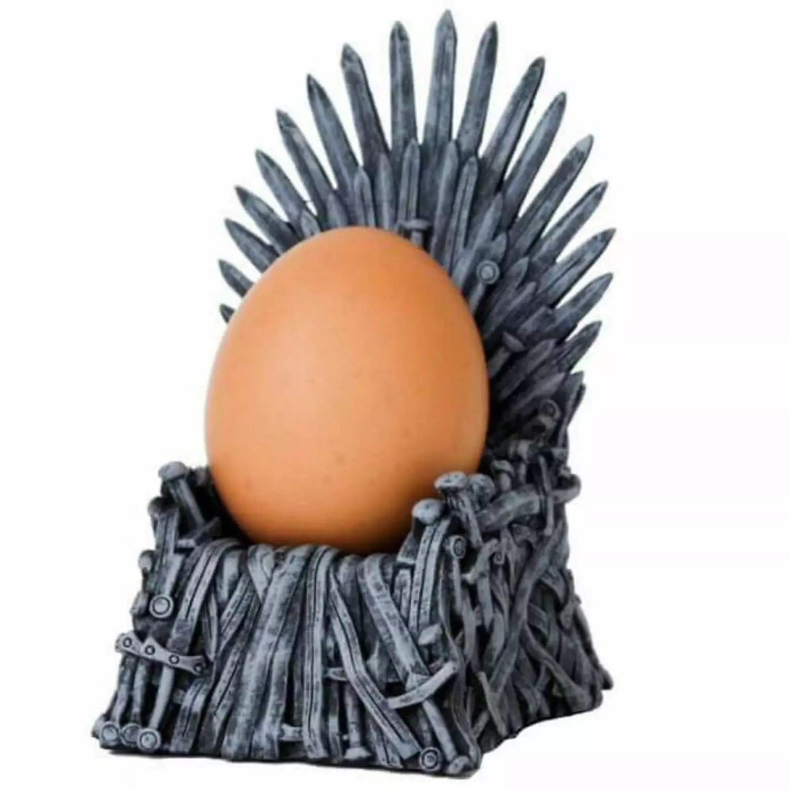 Подставка для яйца в виде Железного трона.