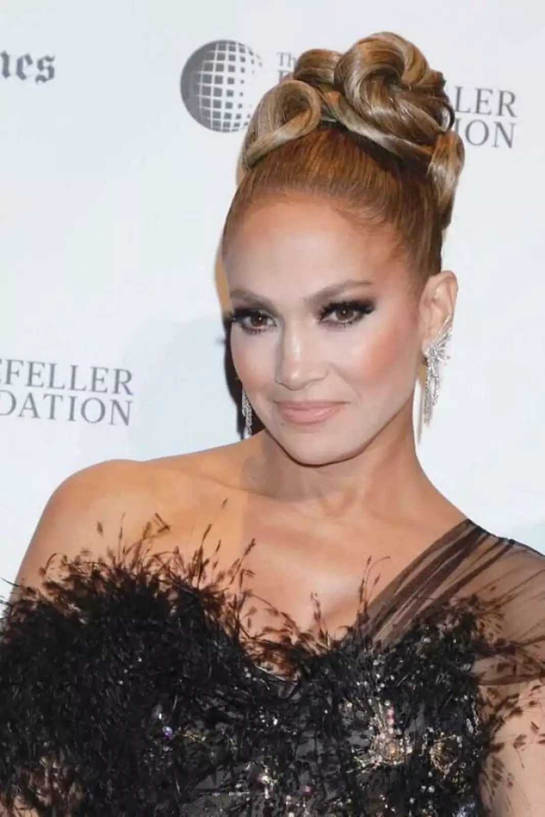 Даже звездам не везет с визажистами. Даже звездам не везет с визажистами.