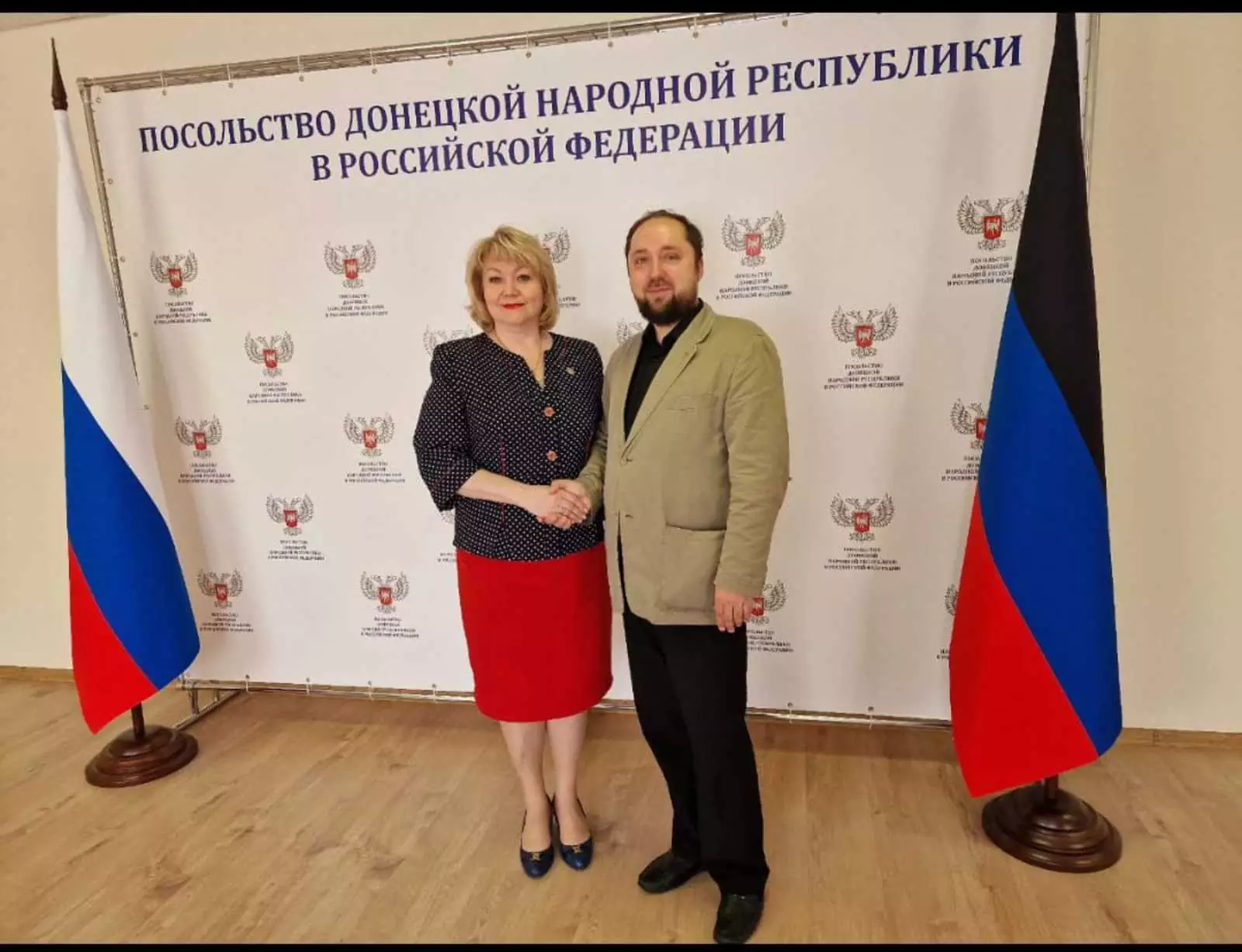 Татьяна Поп на фото справа