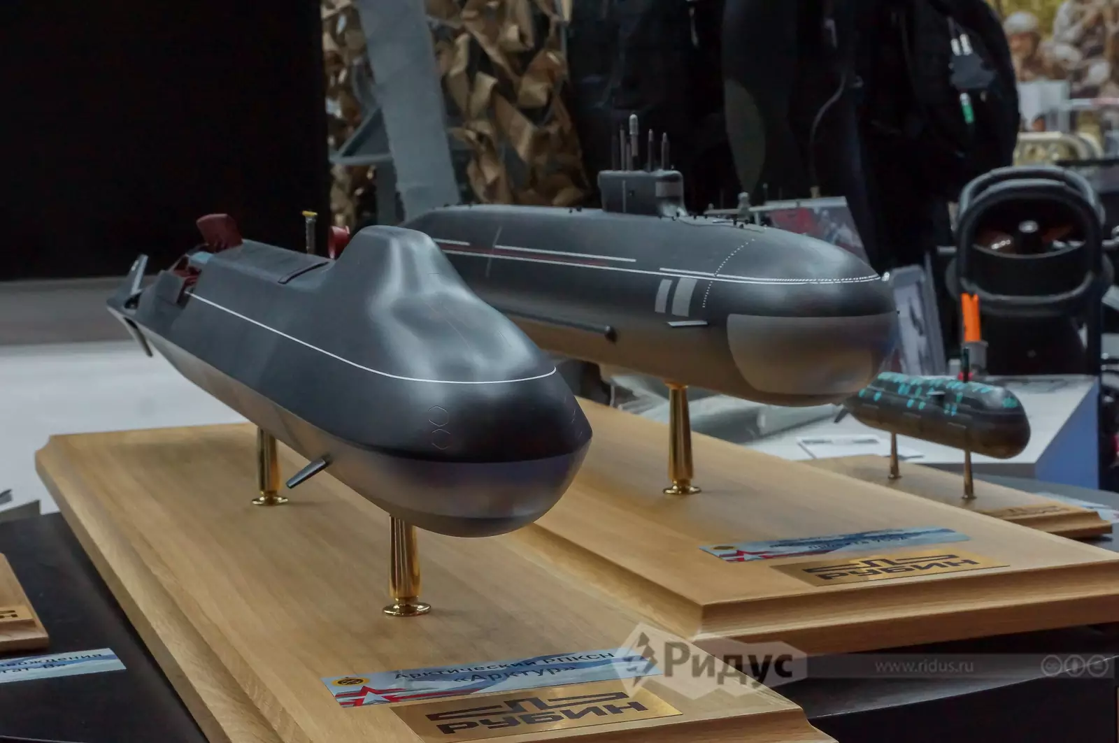 Макеты проектов подводных лодок "Арктур" и 955А