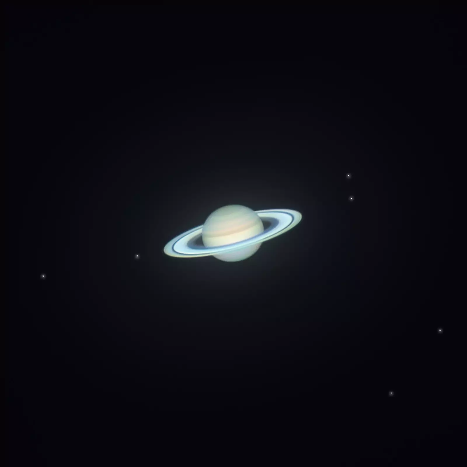 Снимок Сатурна, сделанный 14 августа.
