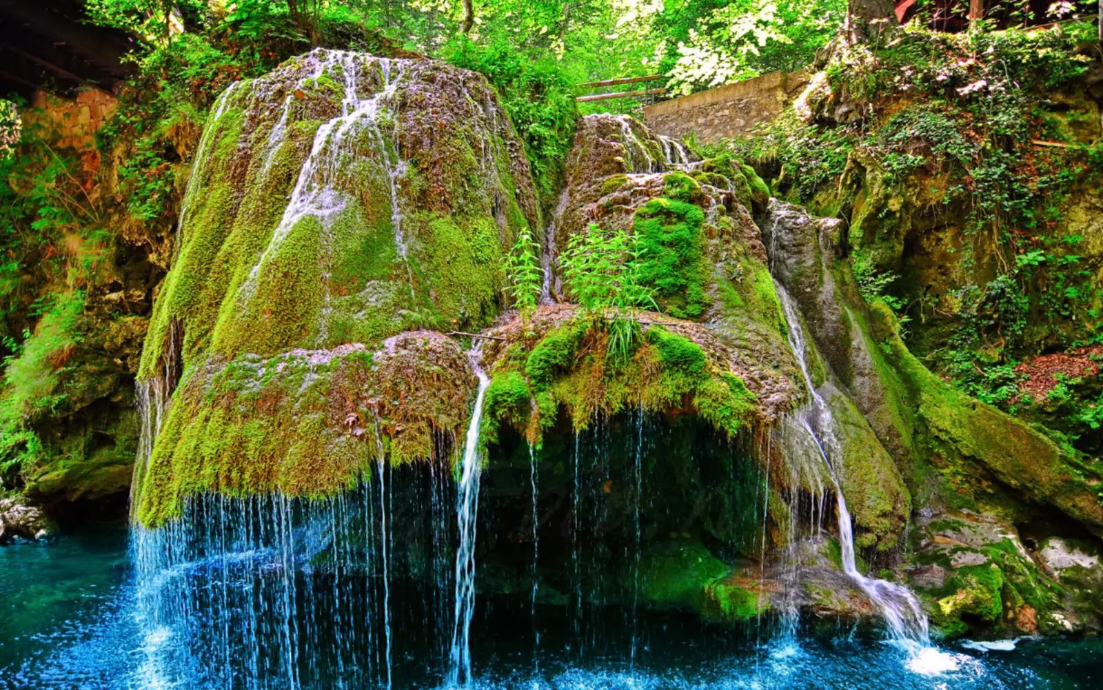 Водопад Бигар, Румыния.