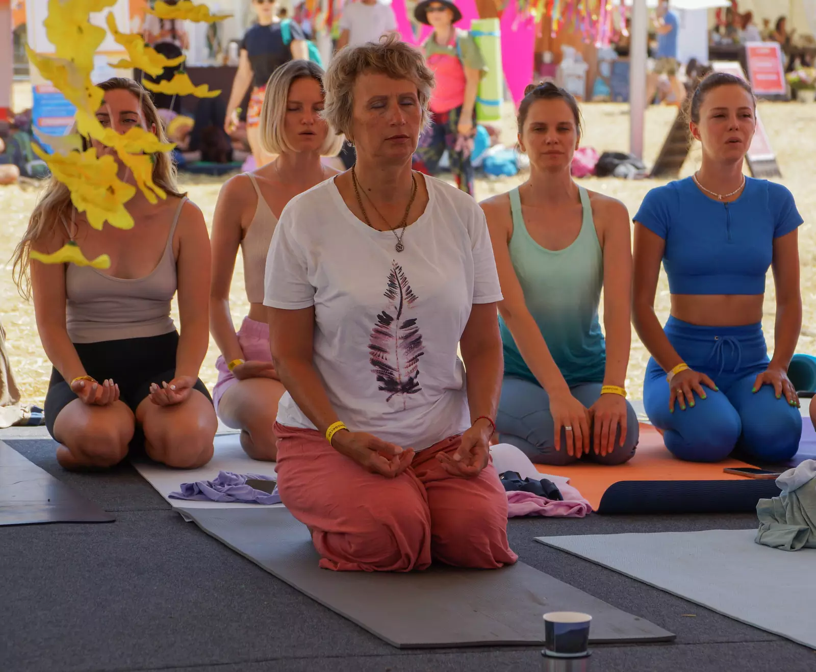 Занятия йогой Занятия йогой