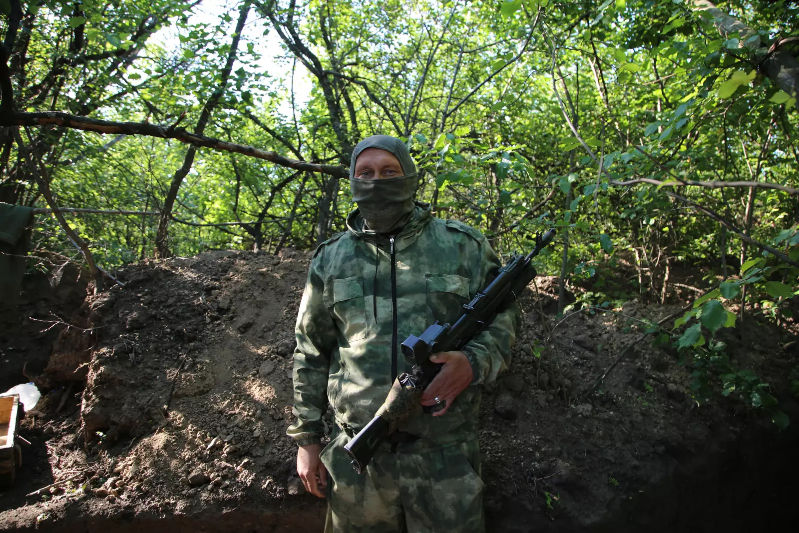 Боец Эспаньолы на линии фронта Боец Эспаньолы на линии фронта