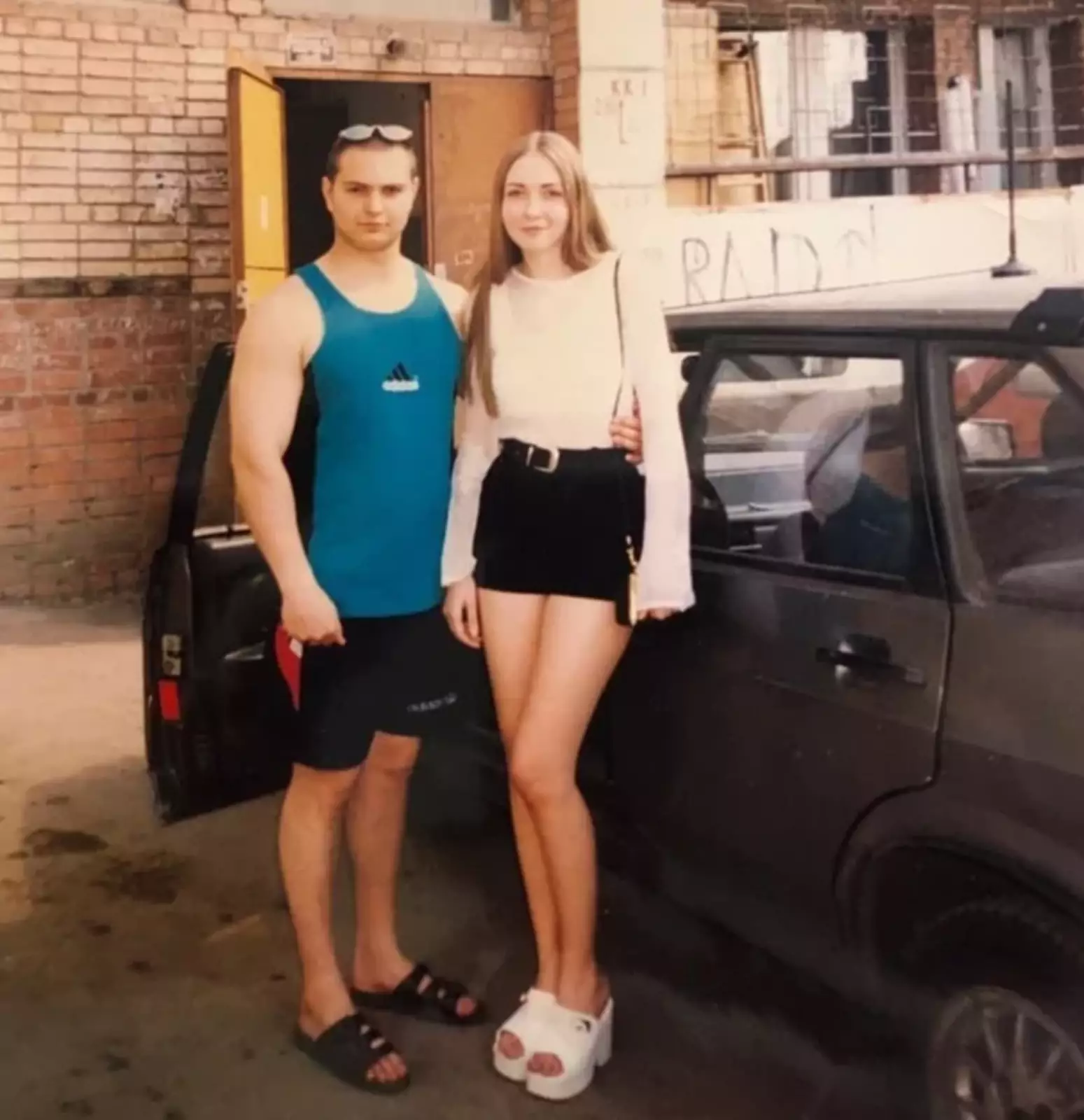 Очаровательная пара из 90-х. Очаровательная пара из 90-х.