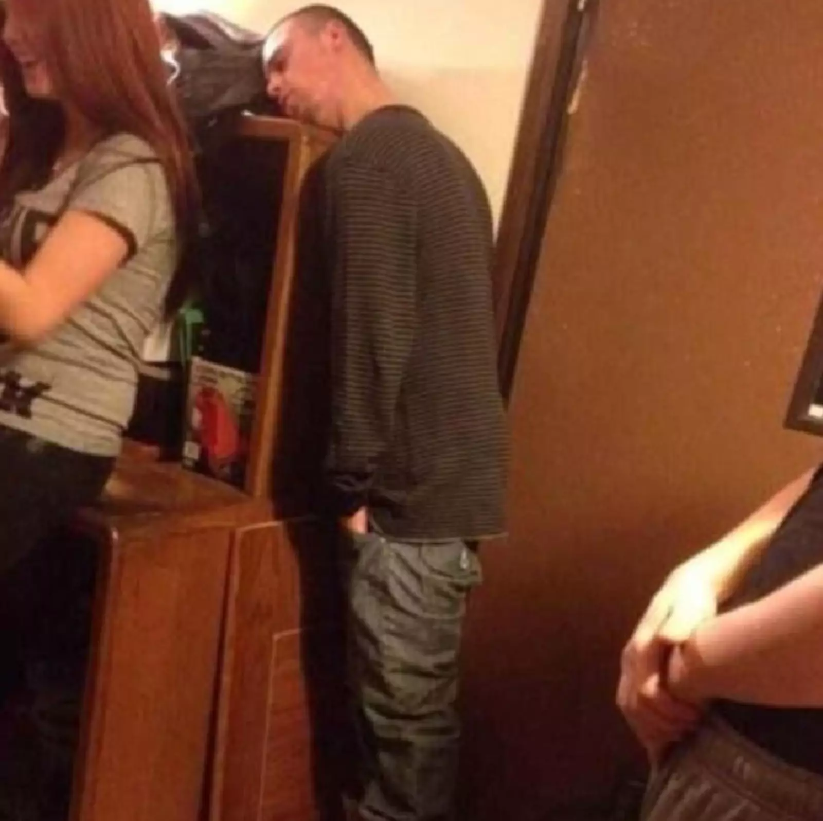 Когда тусовка стала скучной. Когда тусовка стала скучной.