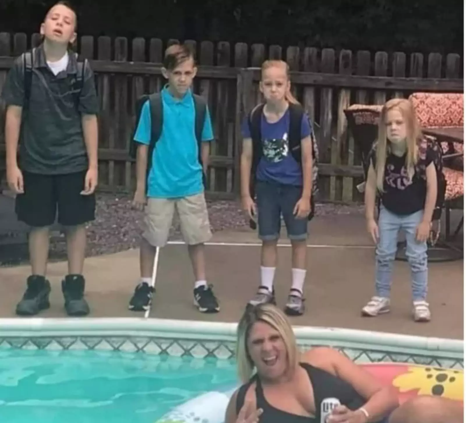 Начался учебный сезон. Начался учебный сезон.