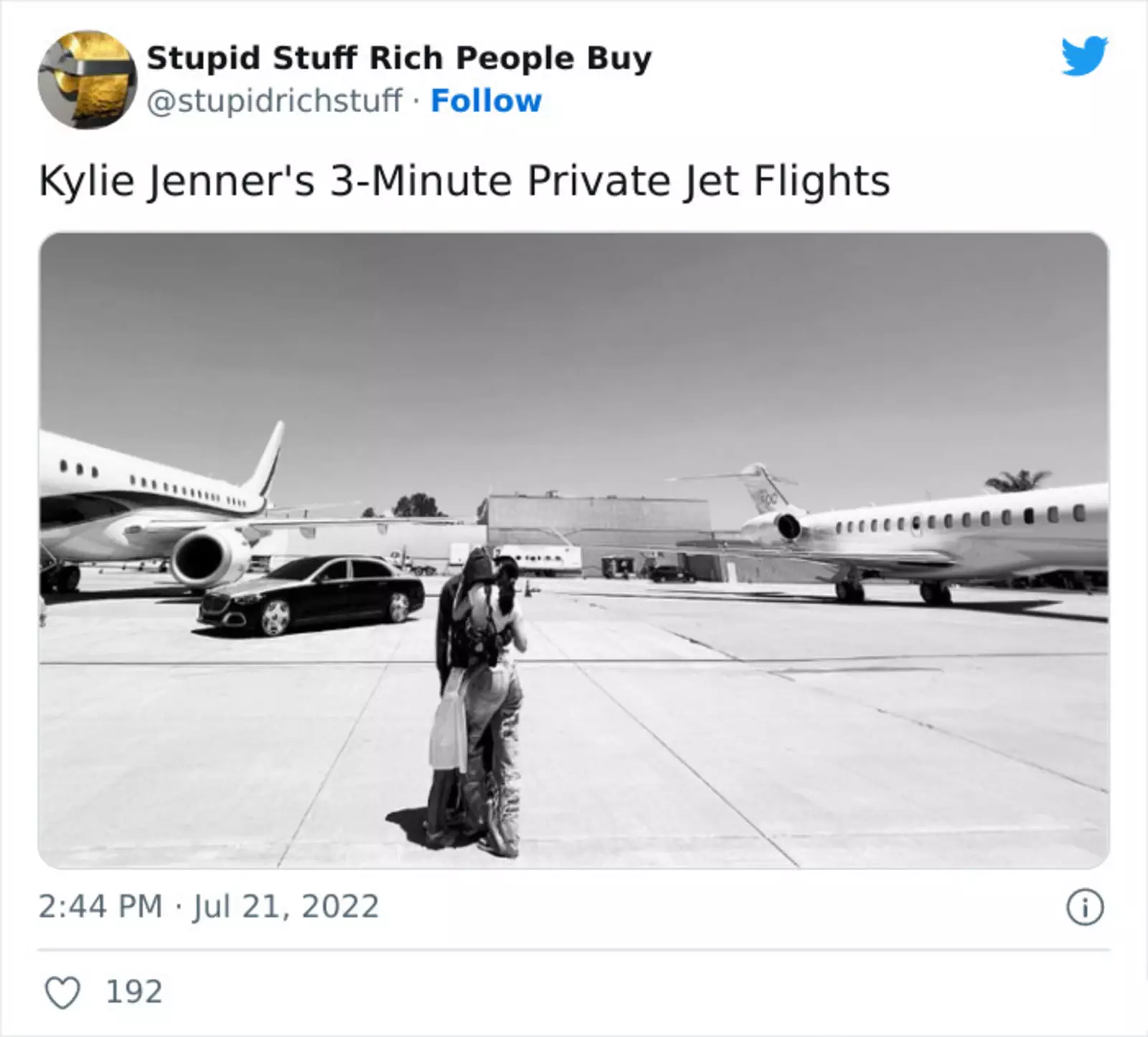 Трехминутные полеты Кайли Дженнер на частном самолете
