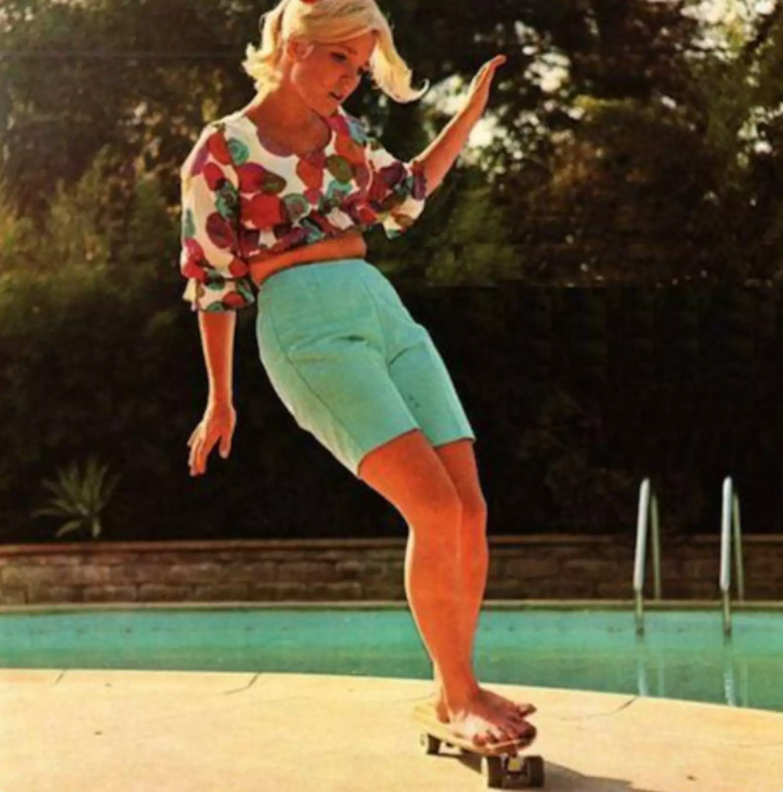 На фото Патти Макги — первая женщина, занимающаяся скейтбордингом на профессиональном уровне.