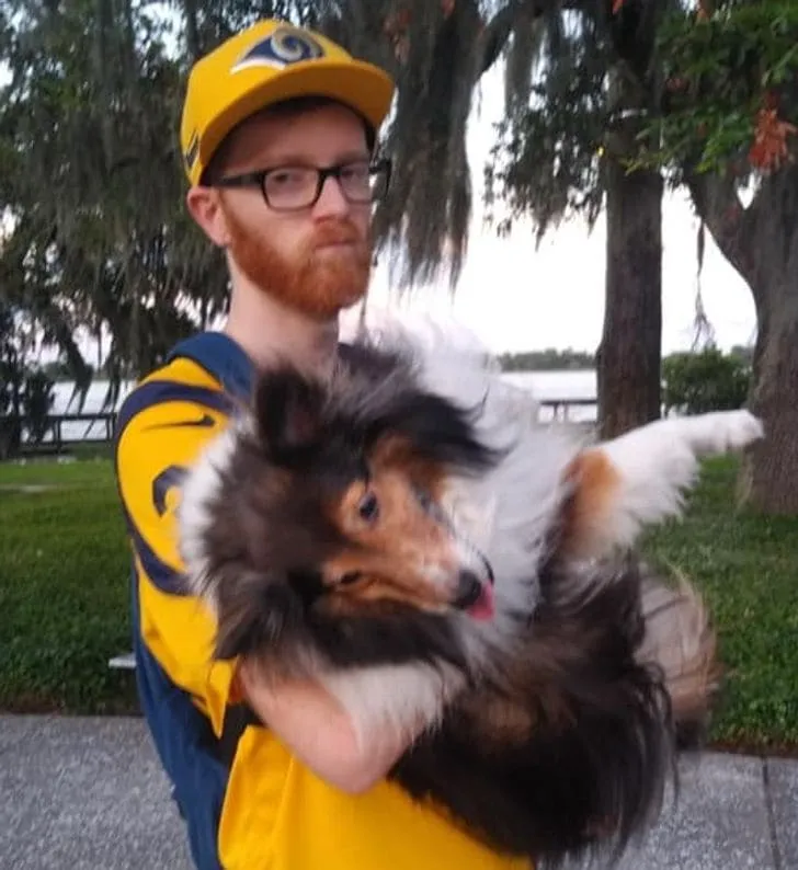 «Мой парень сказал, что моя собака не будет жить с нами. Сейчас он носит ее на руках, когда она устает».