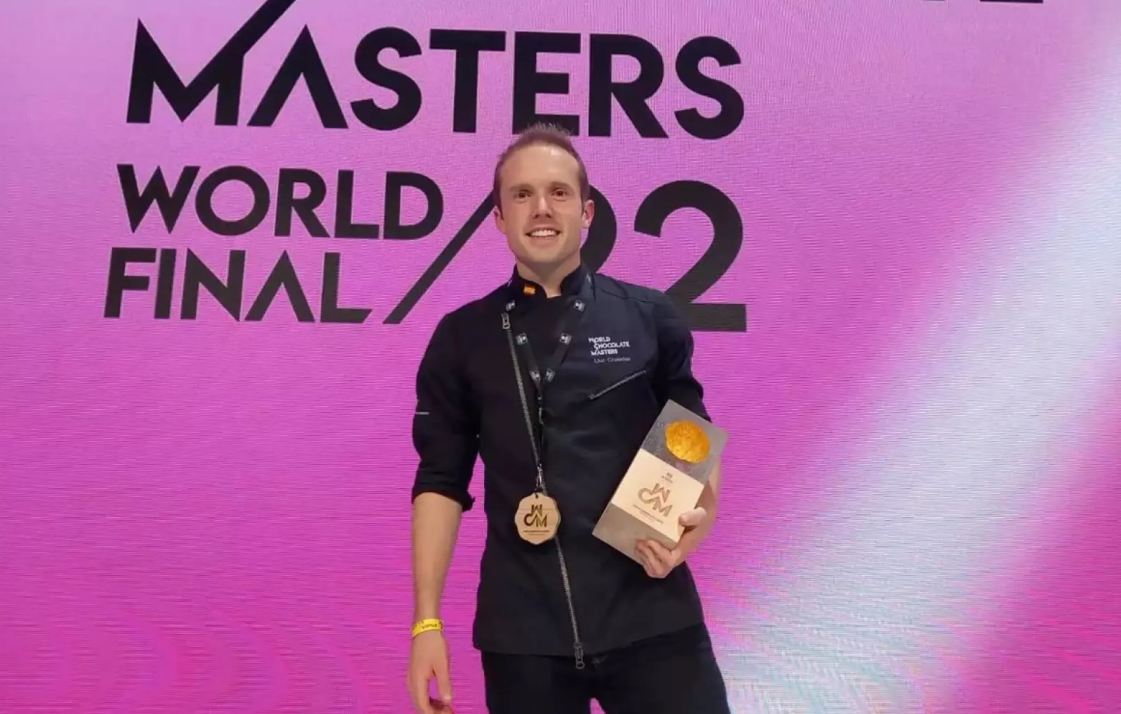 Люк Крусельяс.