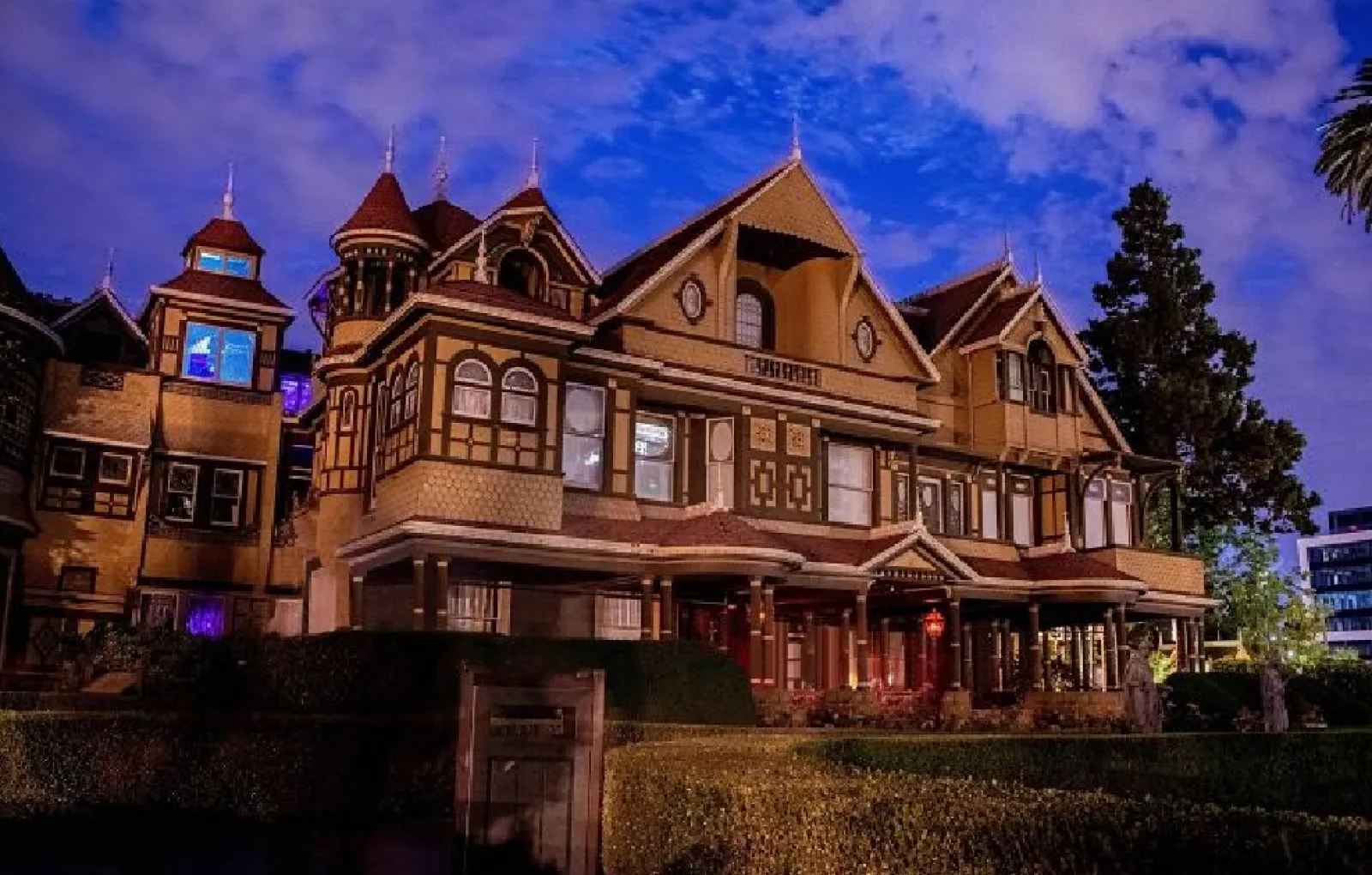 Таинственный дом Винчестеров, США.