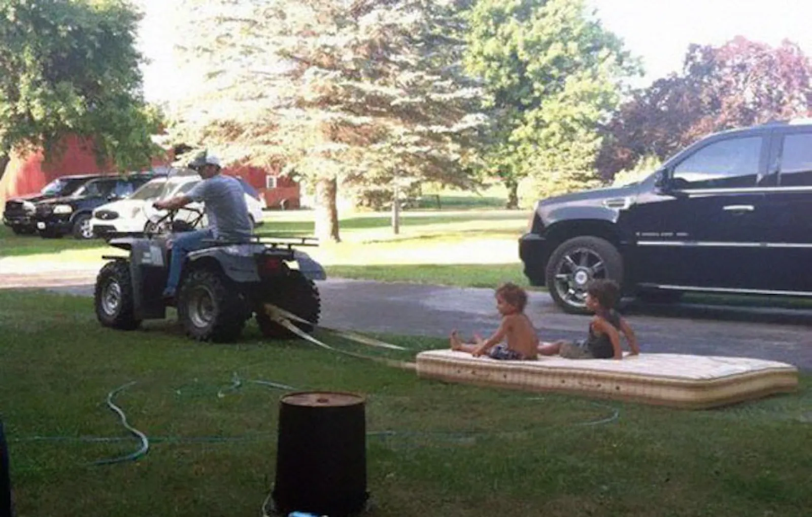 Покатушки на матрасе!