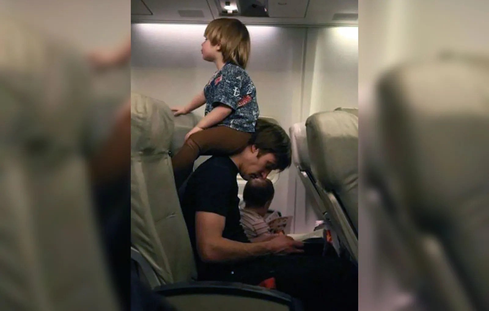 Он хотя бы молчит.