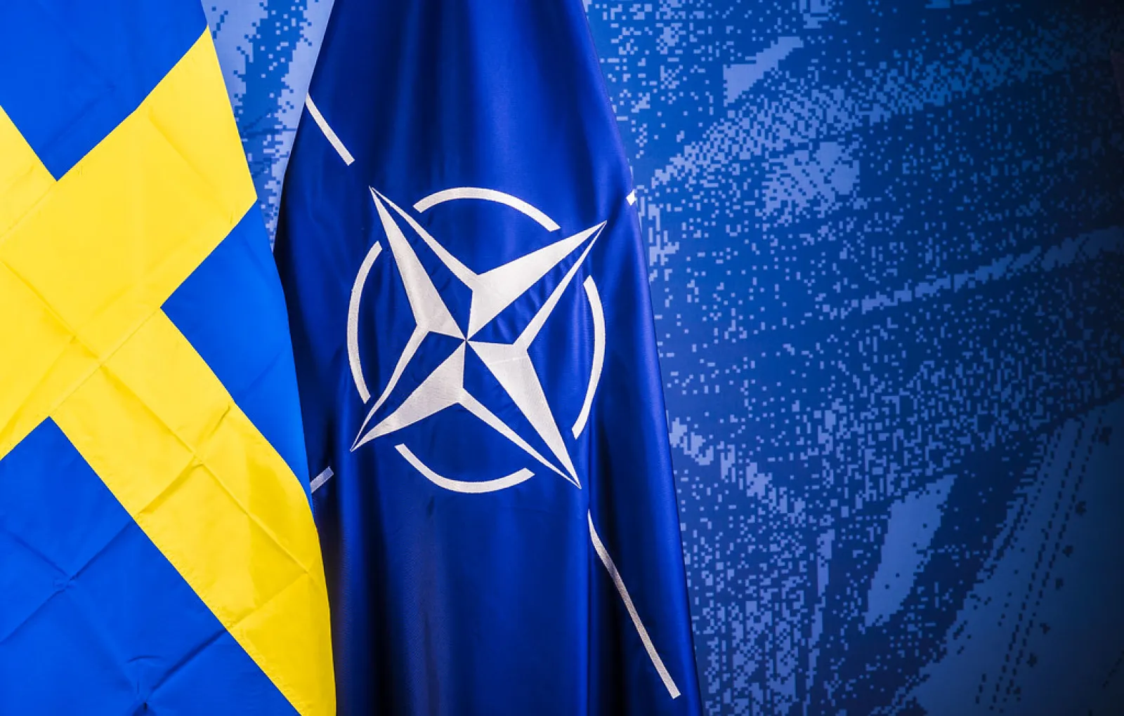 Швеция стало нато. Швеция в НАТО. Североатлантический Альянс НАТО. Швеция и Финляндия вступление в НАТО. Финляндия Швеция НАТО флаги.