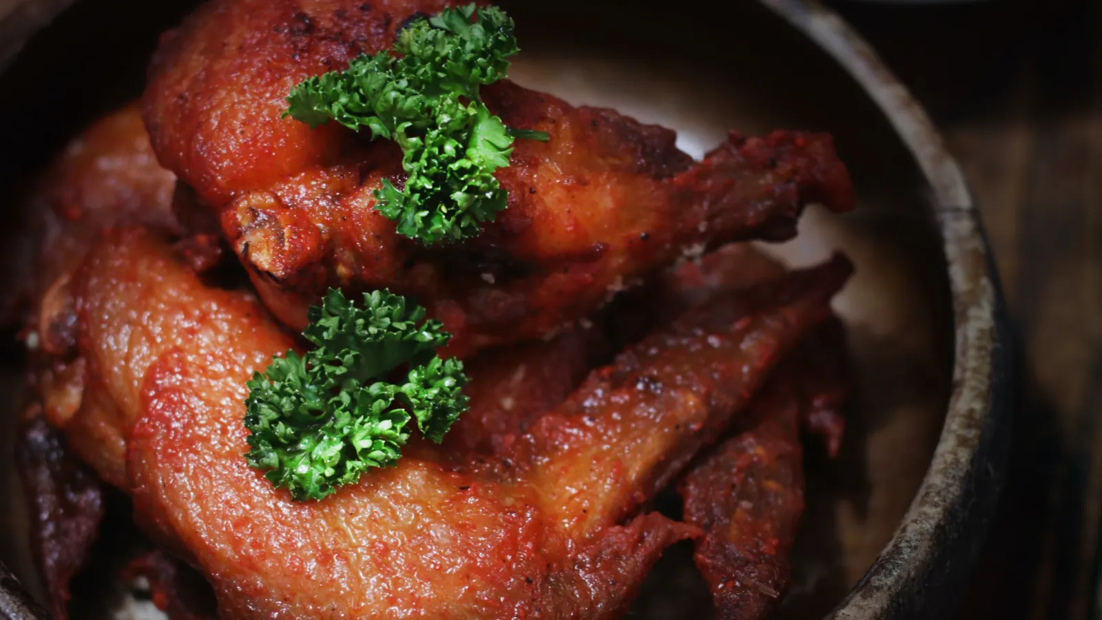 Куриные крылышки.