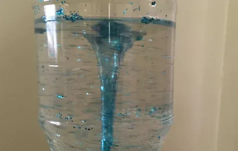 Торнадо в бутылке.