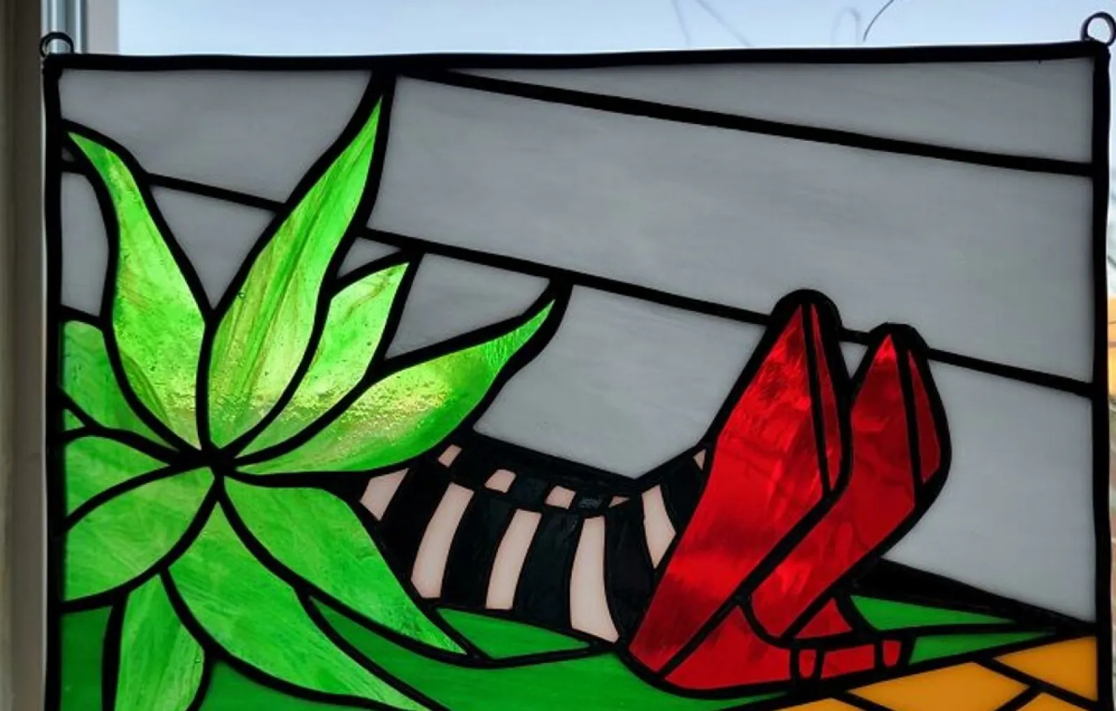 «Сделал этот витраж для друга, который недавно переехал в Канзас».