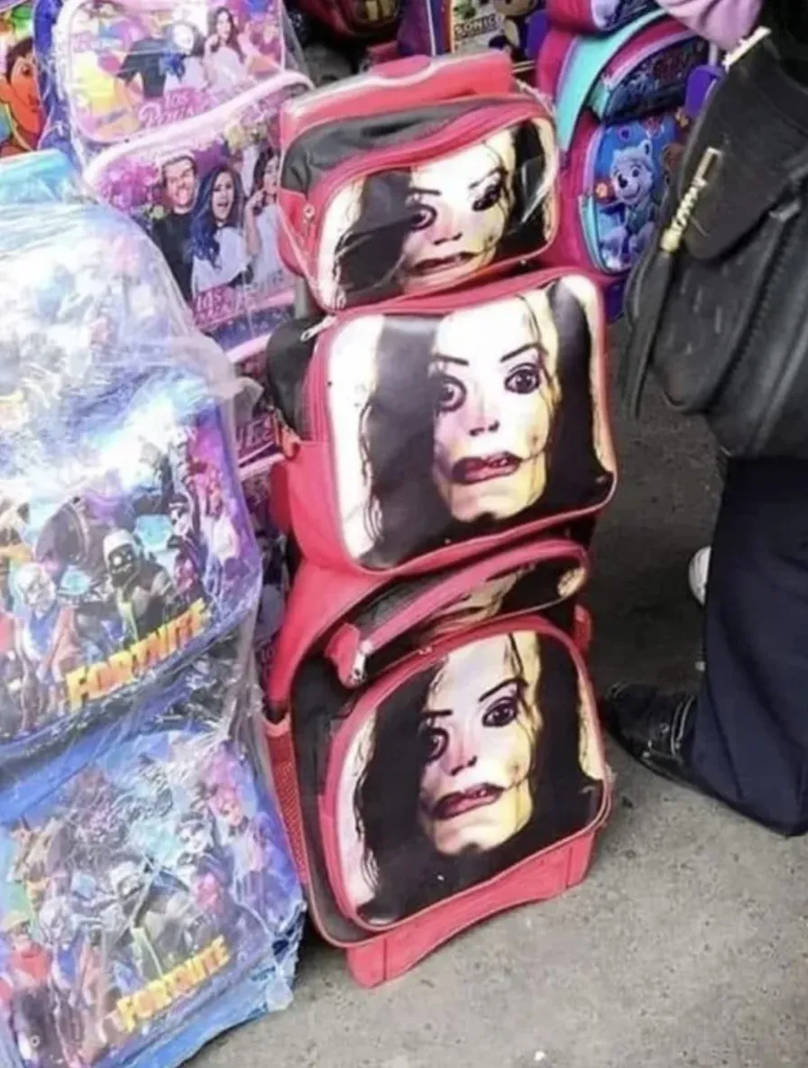 С таким рюкзаком к вашему ребенку ни один хулиган не подойдет.