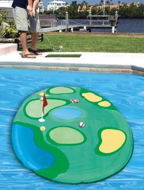 Поле для гольфа на поле для гольфа.