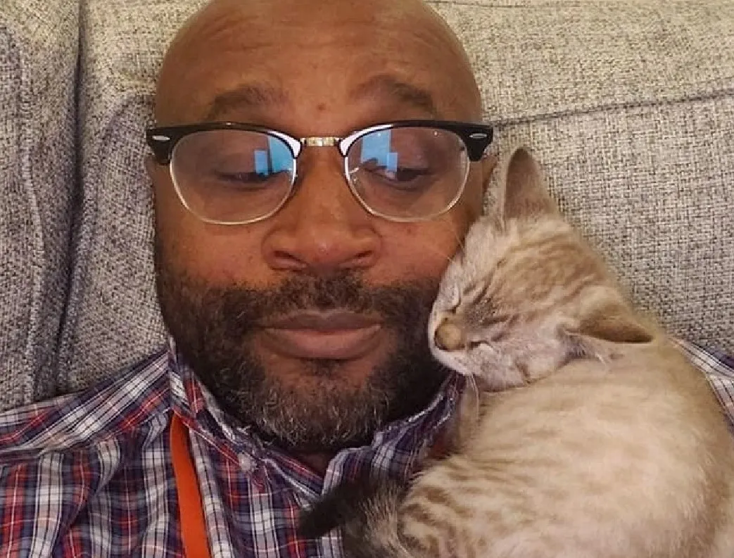 «Он прижимается ко мне и мурлычет в конце каждого дня».