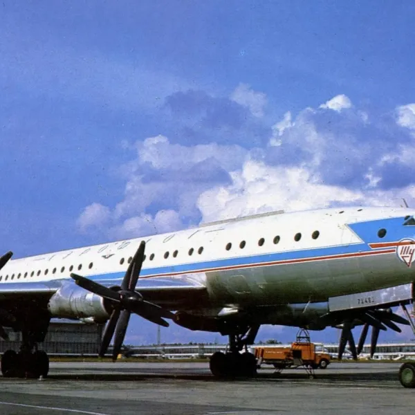 Самолет Ту-114