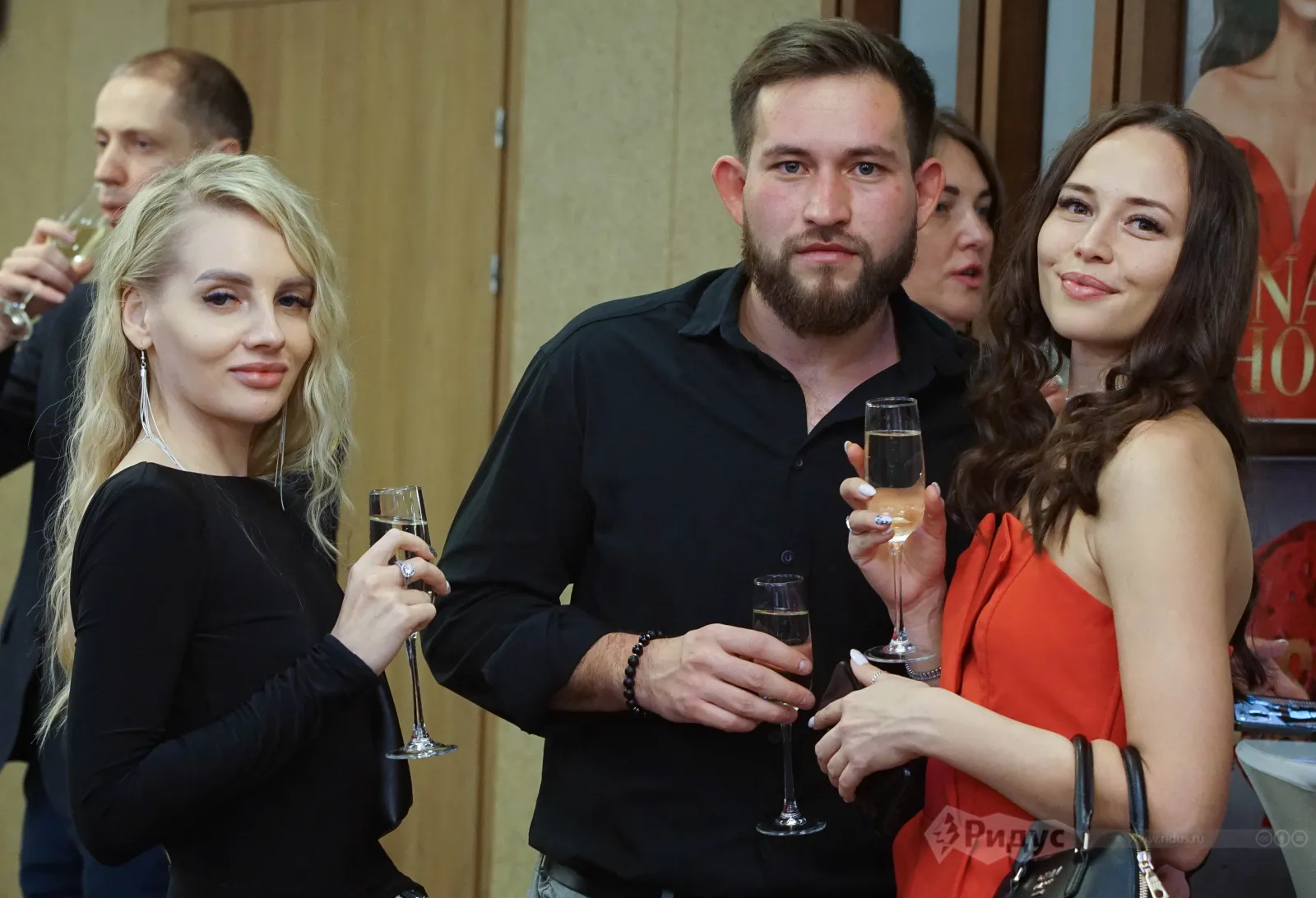 «Мисс-офис 2023», гости в ожидании финального шоу. 