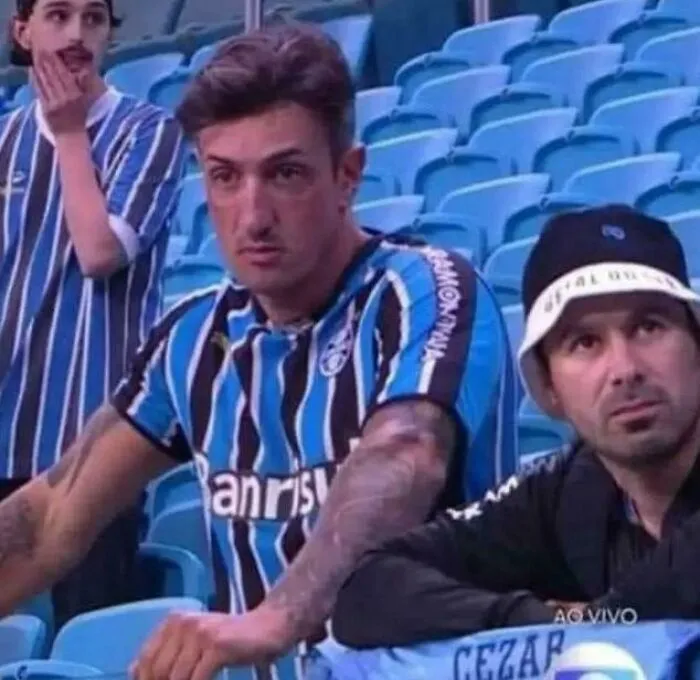 Сильвестр В столовой.