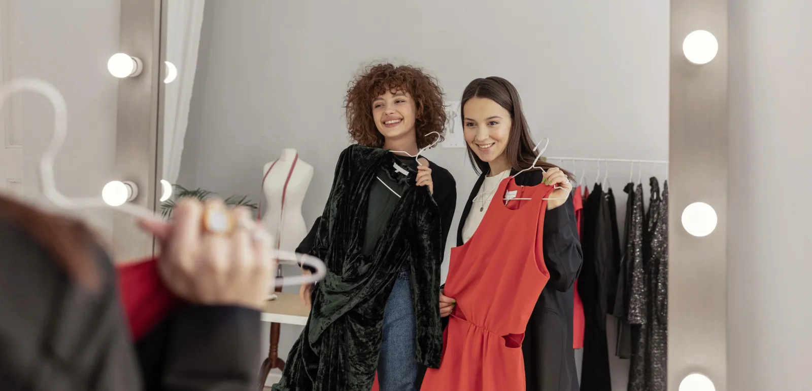 Выбор платья.