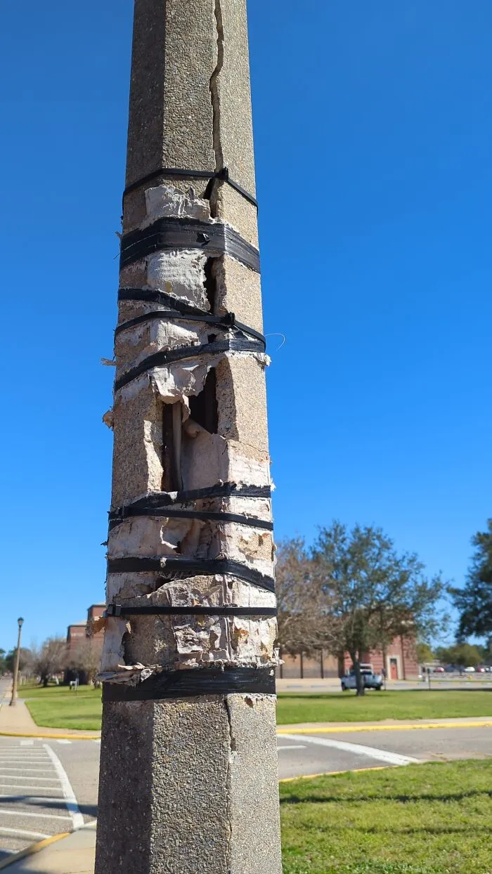 Бетон, перетянутый изолентой. Неплохо.