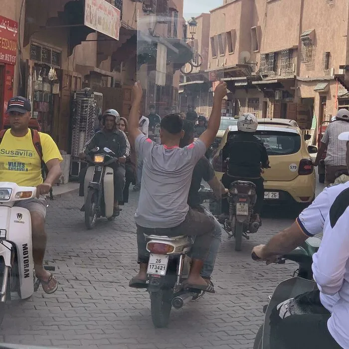 Как же еще перевозить стекло?