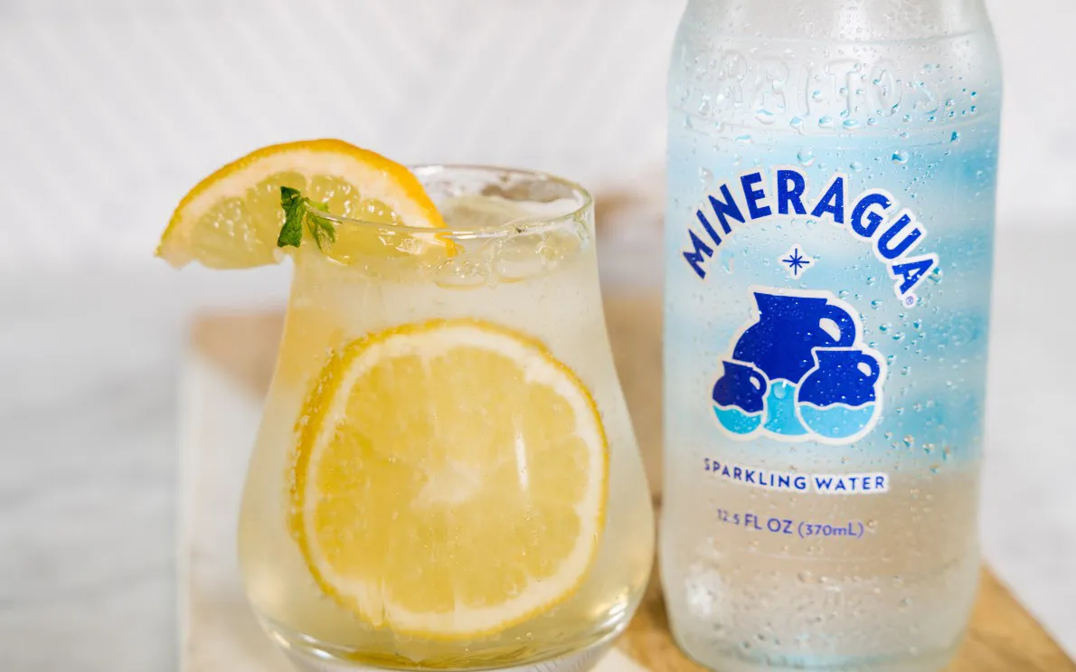 Пейте газированную воду.