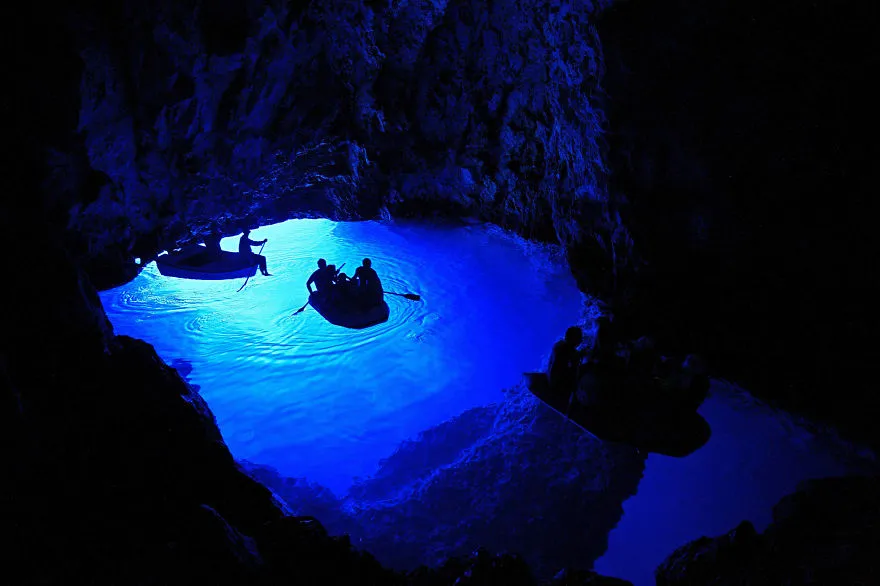 6. Синята пещера в Хърватия