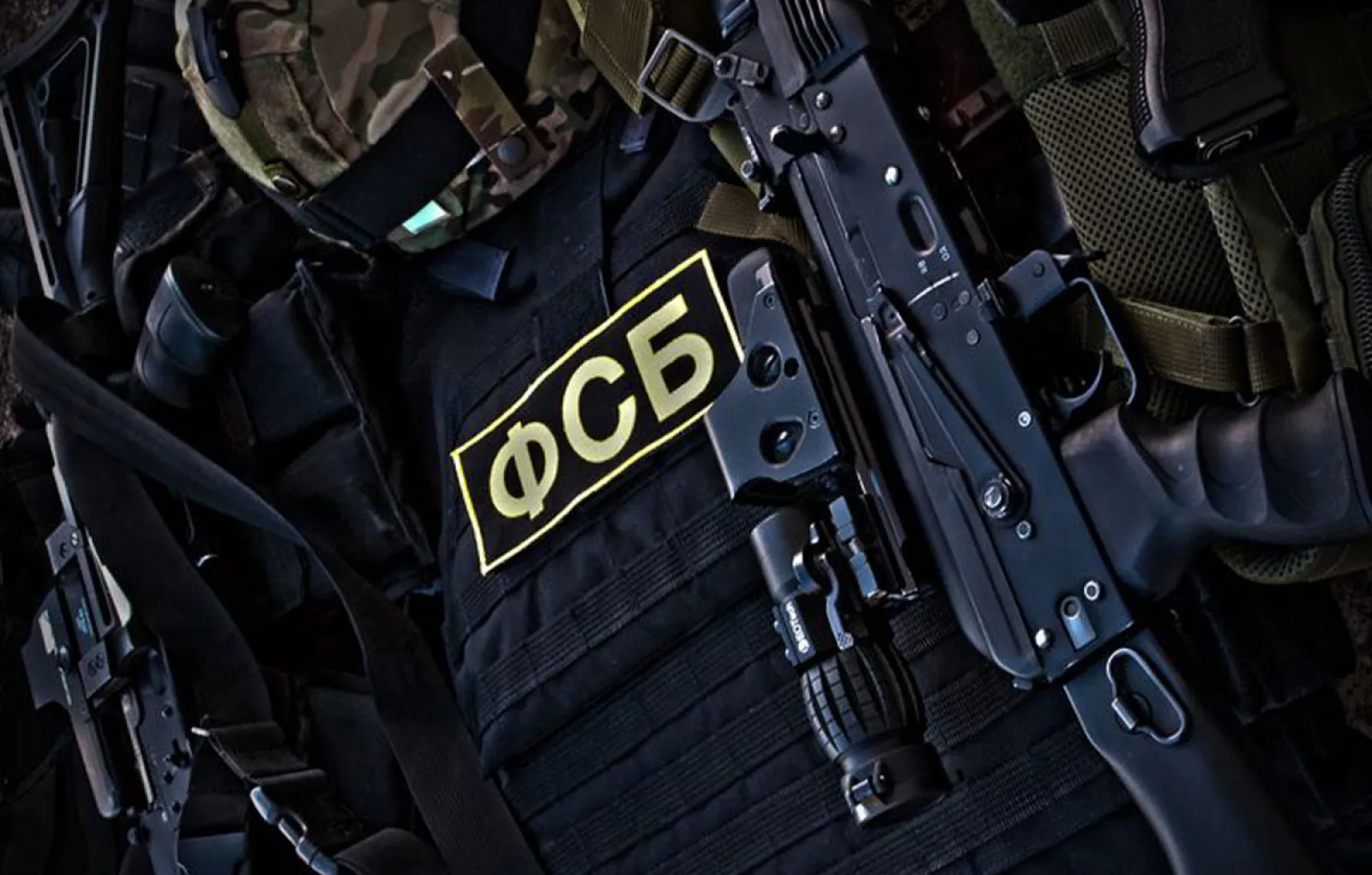 ФСБ пять лет собирала досье на замминистра обороны Иванова