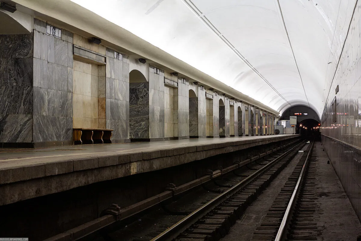 Станция «Чистые пруды»