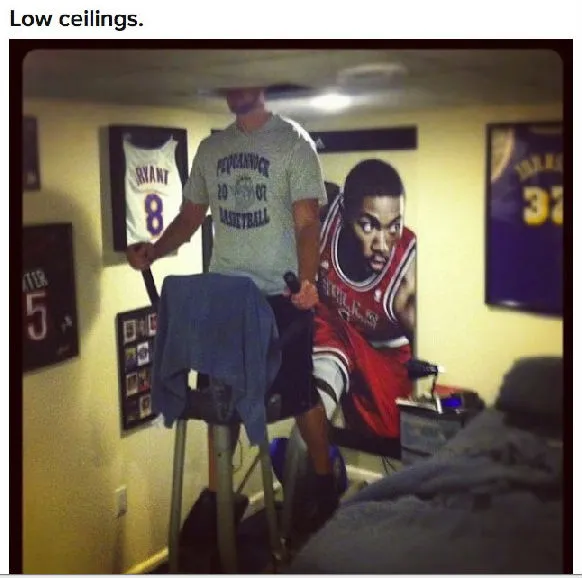 Демонтаж потолка.