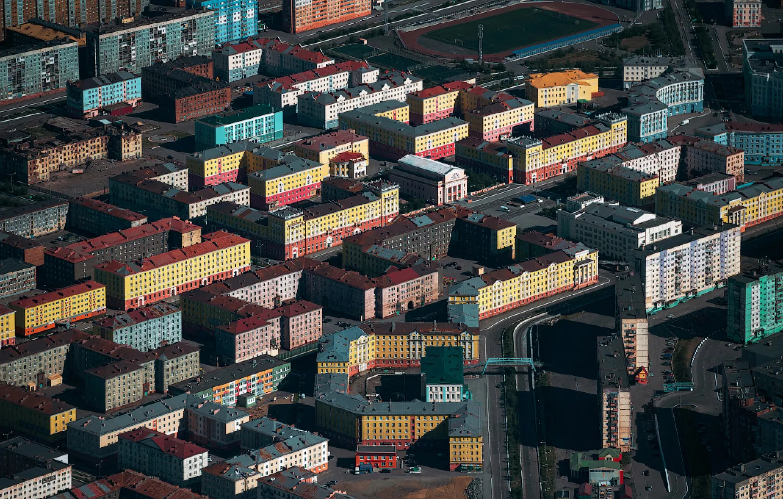 Правильная геометрия вечной мерзлоты: 30+ красочных фотофактов о Норильске 