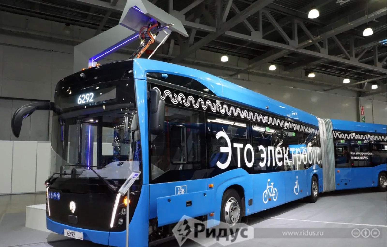Санкт-Петербург первым протестировал новый электробус с ночной зарядкой 
