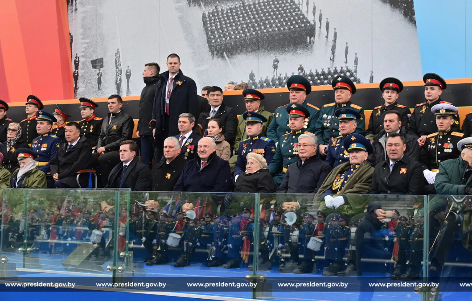 Александр Лукашенко прокомментировал прошедший в Москве военный парад