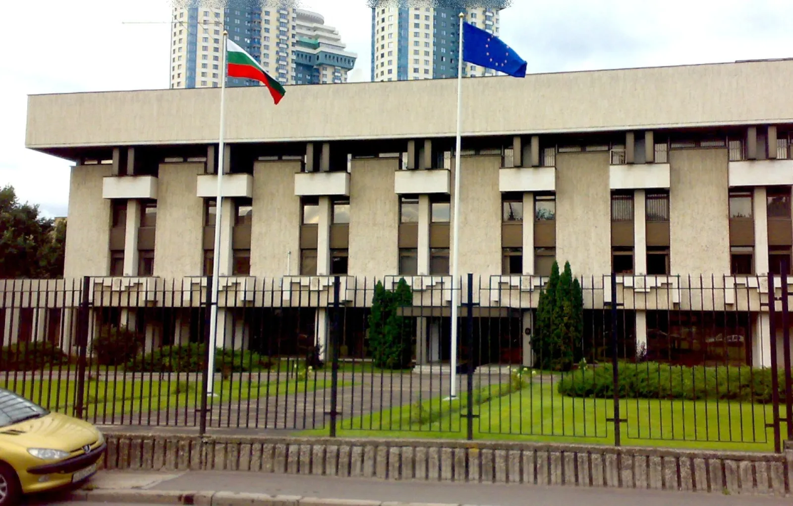 Посольство Болгарии в РФ опровергло сообщения СМИ о невыдаче виз россиянам